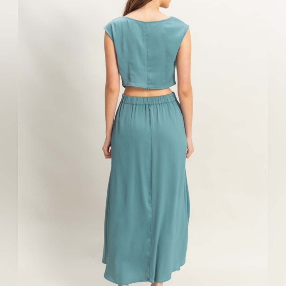 Dream In Slate Maxi Set - Picture 7 of 11